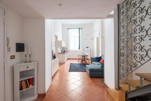 Vittorio Elegant Two Bedroom Apartment, Rome (photo 5)