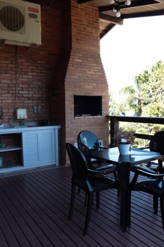 Casa c/ Piscina&Acesso a Lagoa da Conceicao NG0811 in Mole Beach