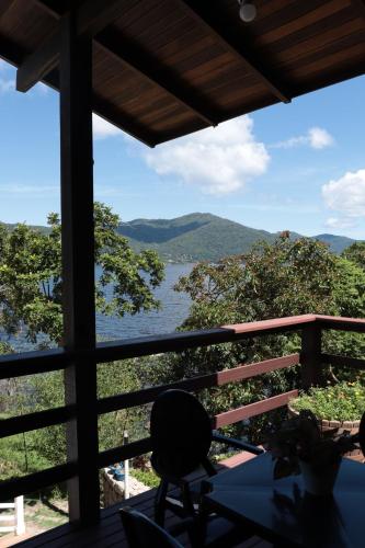 Casa c/ Piscina&Acesso a Lagoa da Conceicao NG0811 in Mole Beach