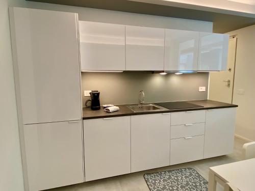 Cocina, NEW Residenza le Essenze - i 7 Laghi in Erba