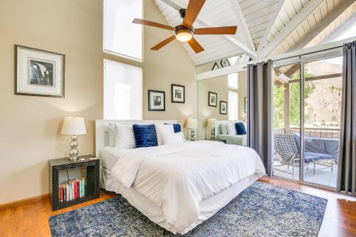 Pet-Friendly Indian Wells Unit with Balcony and Views! in Indian Wells, USA