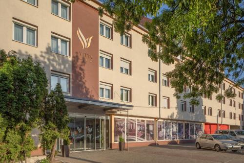Vitta Hotel Superior - image 2