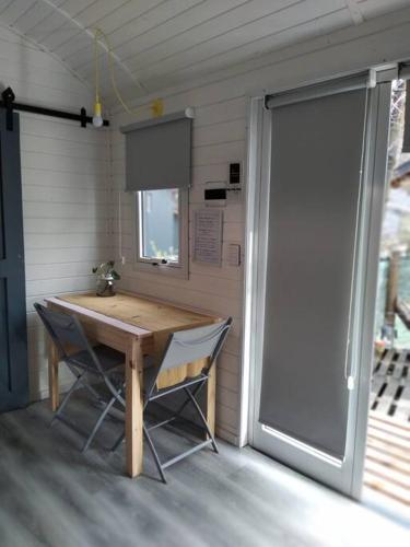 주방, Tiny House a metros del Lago Nahuel Huapi para 2 personas in 플라야 보니타
