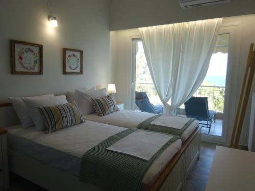Palio Seaside Escape in Toska