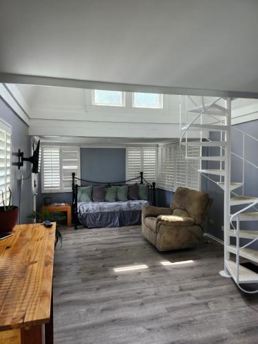 Riverfront Cottage in Fox River Grove, USA