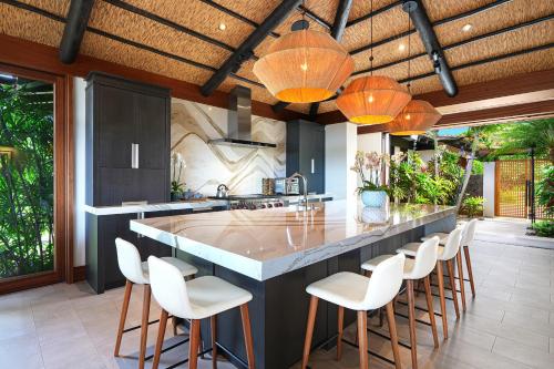 廚房, Brand New Custom Bali Inspired Home in Kainani in 可洛亞