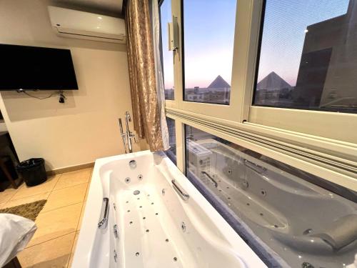 King Khafren Pyramids View Room Type - Double Room with Spa Bath