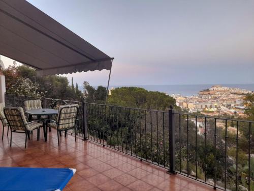 Two-Bedroom Apartment with Terrace and Sea View image 8