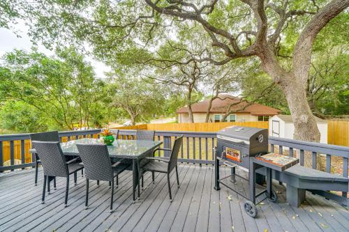 Spacious Home with Deck - Near San Antonio Aquarium! in San Antonio, USA