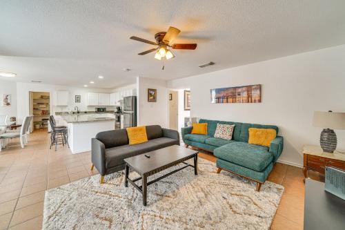Spacious Home with Deck - Near San Antonio Aquarium! in San Antonio, USA