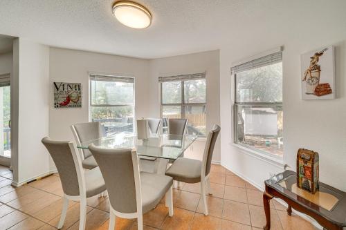 Spacious Home with Deck - Near San Antonio Aquarium! in San Antonio, USA