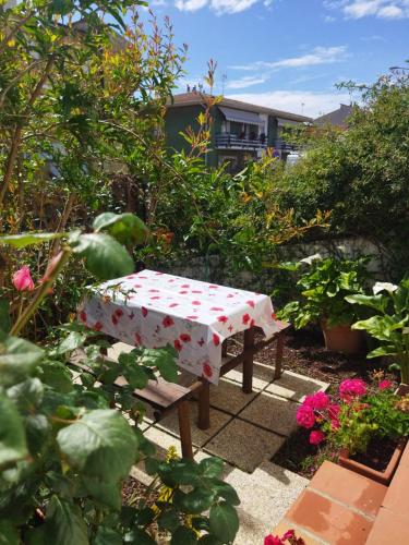  LA CASETTA DEI GRILLI - Accanto alle Terme di Venturina e 10 dal mare in Venturina Terme