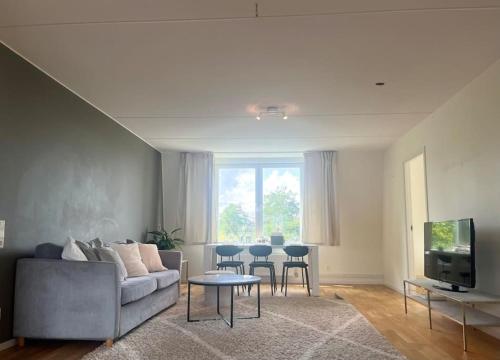 Trerumslägenhet centralt belägen med bubbelpool, Stockholm (fotografie 2)