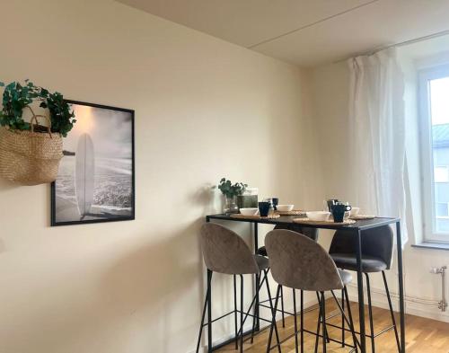 Trerumslägenhet centralt belägen med bubbelpool (Trerumslagenhet centralt belagen med bubbelpool) in 엘브셰