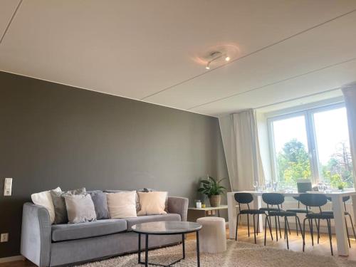 Trerumslägenhet centralt belägen med bubbelpool (Trerumslagenhet centralt belagen med bubbelpool) in 엘브셰