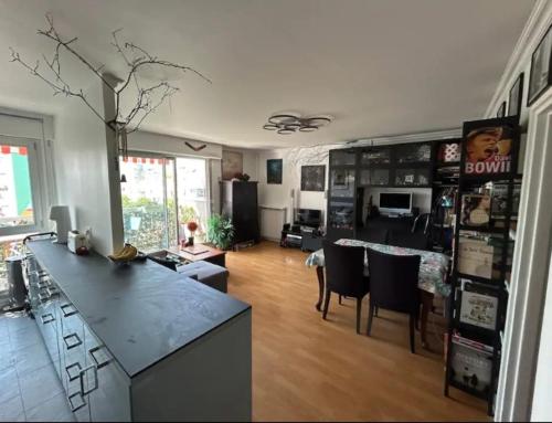 Appartement familial 3ch balcon Tour Eiffel 15min