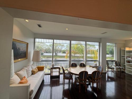 Big Apartment At IMG in Bradenton, USA