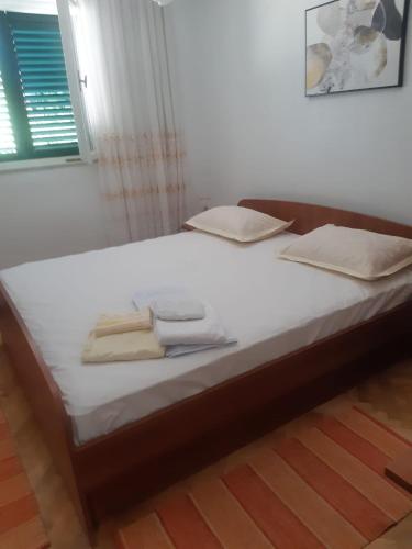 Two-Bedroom Apartment with Terrace image 4