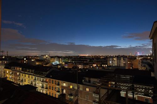 Milan Skyline Apartment - image 2