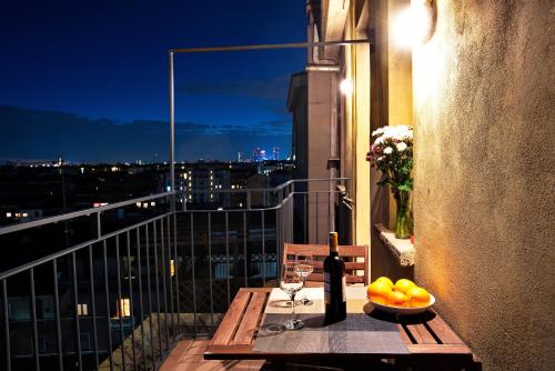 Milan Skyline Apartment - image 10