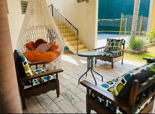 Residencia Mirenick in Cuautlixco, Mexico