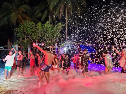 REYES BEACH RESORT