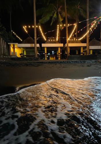 REYES BEACH RESORT