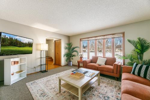 Buck Hill Ski Resort-Game Room-Huge Backyard in Burnsville, Vereinigte Staaten von Amerika