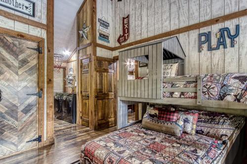 Two-Bedroom House image 10