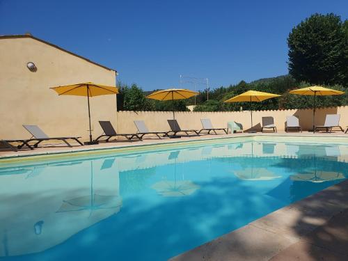 bazen, Le Mas des Quintrands Manosque - Motel de charme in Les Quintrands