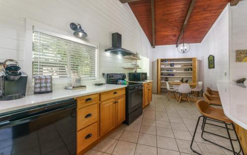 Grand Ole Chalet - Mt ViewsFireplaceFirepitArcade in Gatlinburg, USA