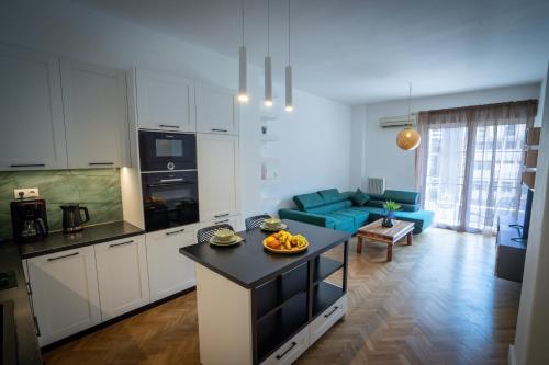 NobleNotes - Isabella Suite Central Athens, Athens