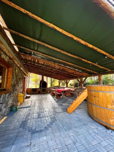 Cabana Zărnișoara (Cabana Zarnisoara) in Lunca Vişagului