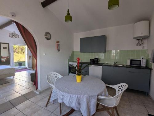 CASA CURRAL do Porco in ตาบัว