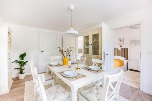 Ferienhaus Goldene Zeit I Terasse I Parkplatz I 3 SZ I 2 Bäder I 2 min zum See in Joachimsthal, Deutschland