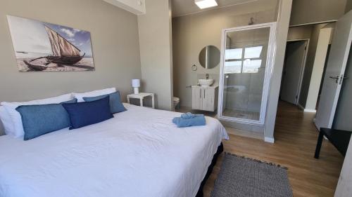 Nivica 25 Luxury Apartment Langebaan in Olifantskop