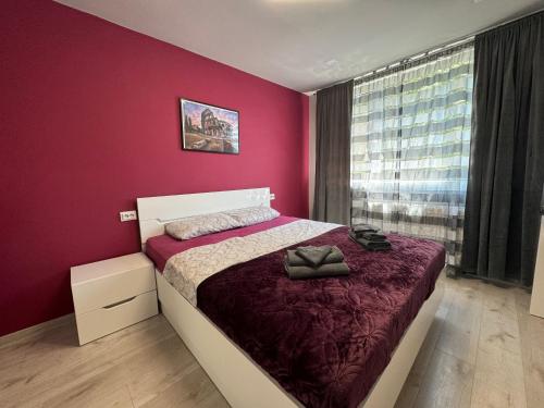 West Park Apartment, Sofie