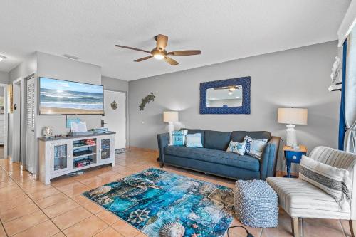 Colony Beach Club 210 in New Smyrna Beach, USA
