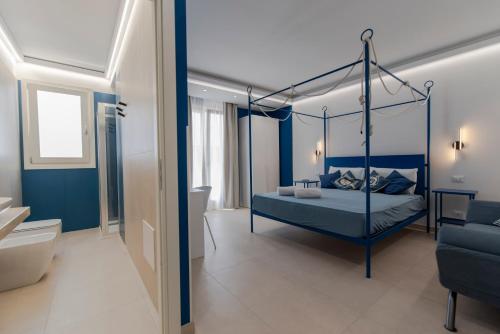 Deluxe Triple Room image 4