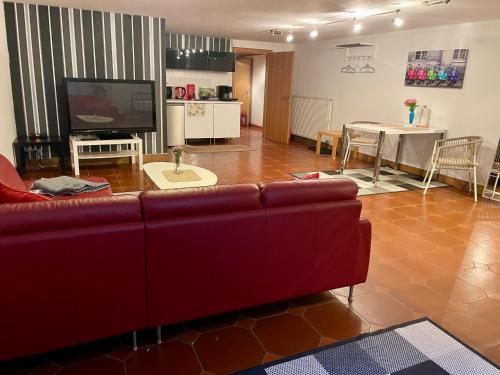 Gästehaus Vigliarolo gewerblich Jedes Zimmer eigenes Bad Gemeinschaftsküche (Gastehaus Vigliarolo gewerblich Jedes Zimmer eigenes Bad Gemeinschaftskuche) in 埃爾姆斯霍恩
