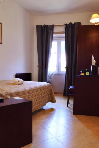 Hotel Cardinal of Florence - recommended for ages 25 to 55 - image 4