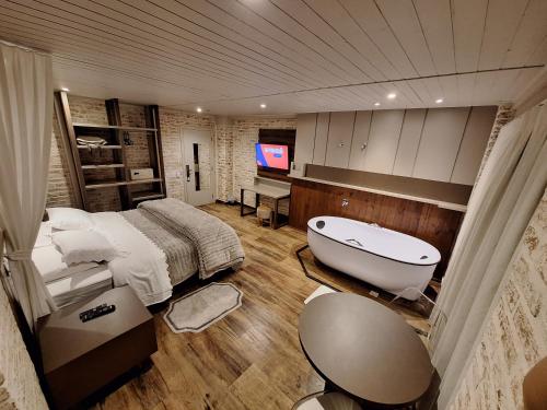 Cantos e Contos Boutique Hotel - image 3