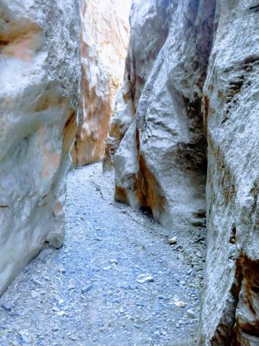 Gite Vanadenite Gite Vanadenite