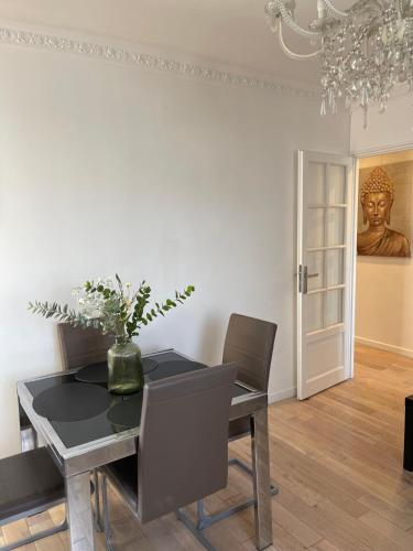 Tres joli appartement mignon confortable a Paris Villeneuve-la-Garenne in Villeneuve-la-Garenne