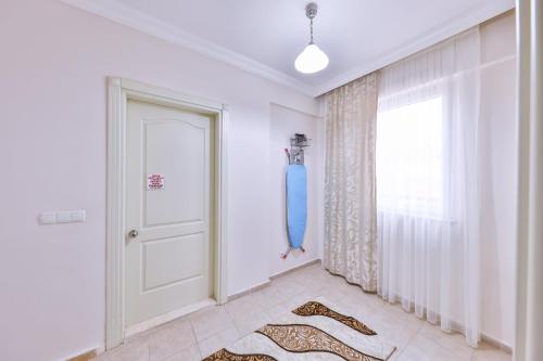 2 bedrooms, 5 beds