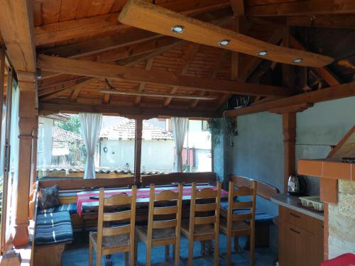 Стаи за гости Симона in Koprivshtica