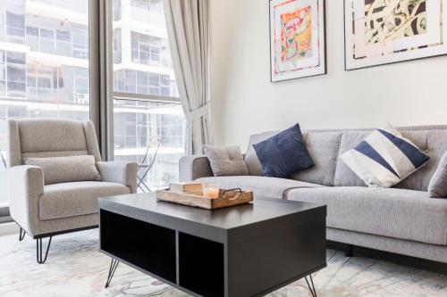 Serenity Living - stunning 1BR, DAMAC Hills, Dubai (Foto 8)