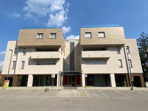 Vista exterior, NEW Residenza le Essenze - i 7 Laghi in Erba