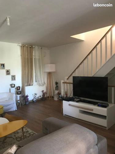 Maison familiale entre Paris et Dysneland - Location saisonnière - Montreuil