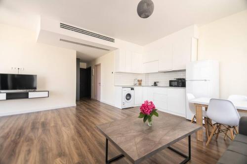 ROION Batumi Bright 1BR Apt by the Sea B1803